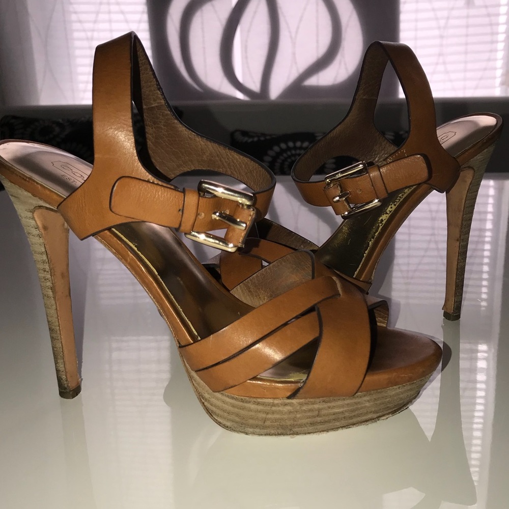 Coach Dani Heels